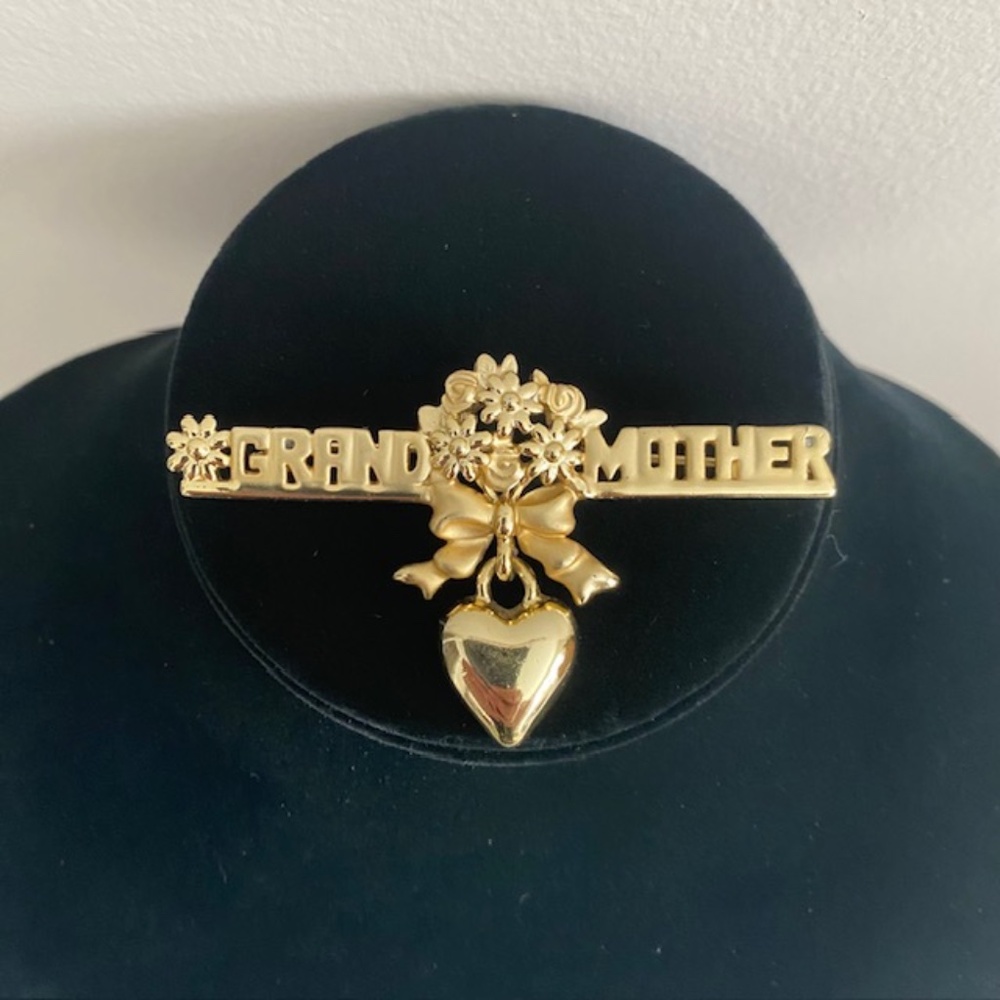 Gold Tone Grandmother Pin Dangling Heart Flower Bouquet Ribbon Brooch